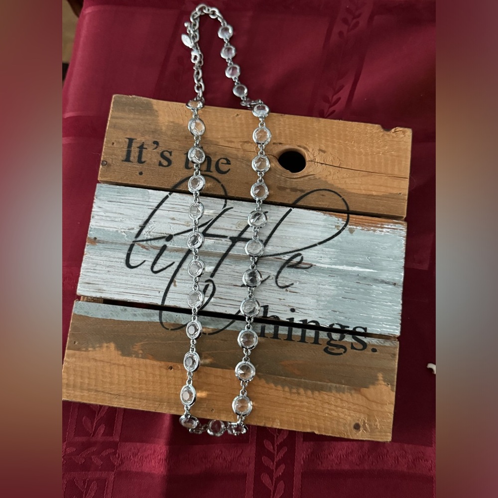 Lovely Ann Taylor crystal necklace